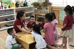 Giờ học của học sinh mầm non Trường thực hành sư phạm - Trường ĐH Vinh (ảnh chụp thời điểm chưa giãn cách vì Covid-19).