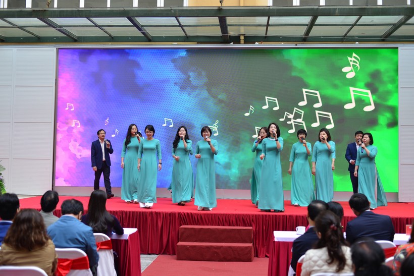 Thúc đẩy bình đẳng giới và chào mừng ngày Quốc tế phụ nữ ảnh 1