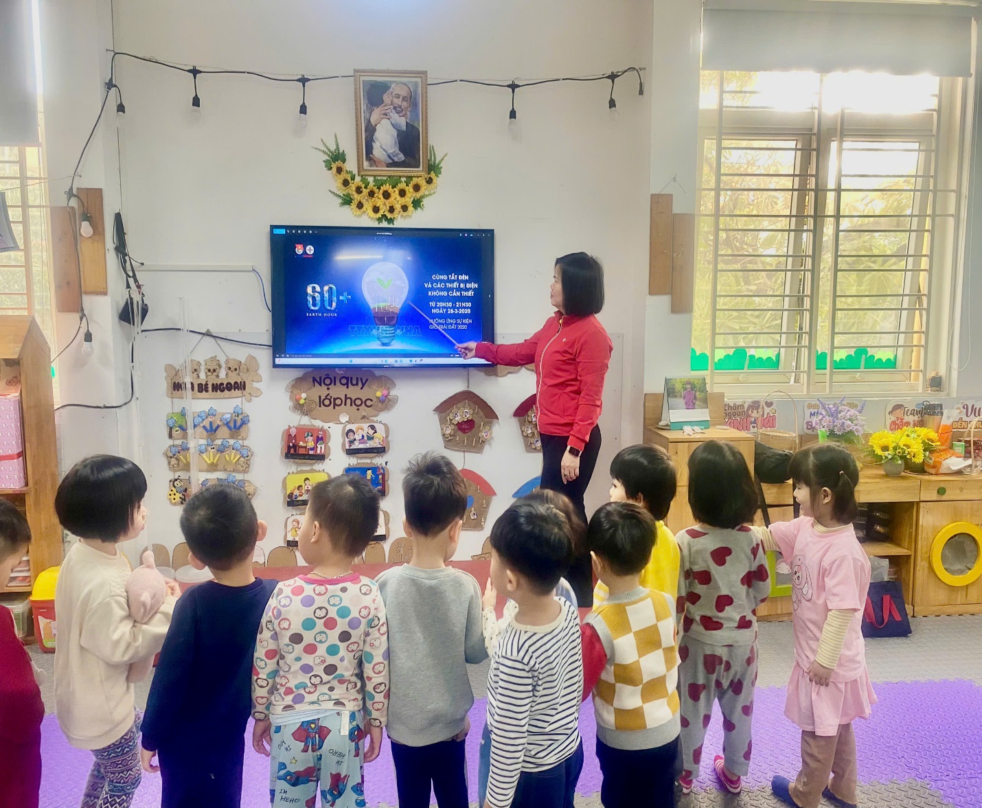 C:\Users\User\Pictures\Saved Pictures\z6425342264727_fe80b0e780738ed10b8ac4d8e8b1658e.jpg