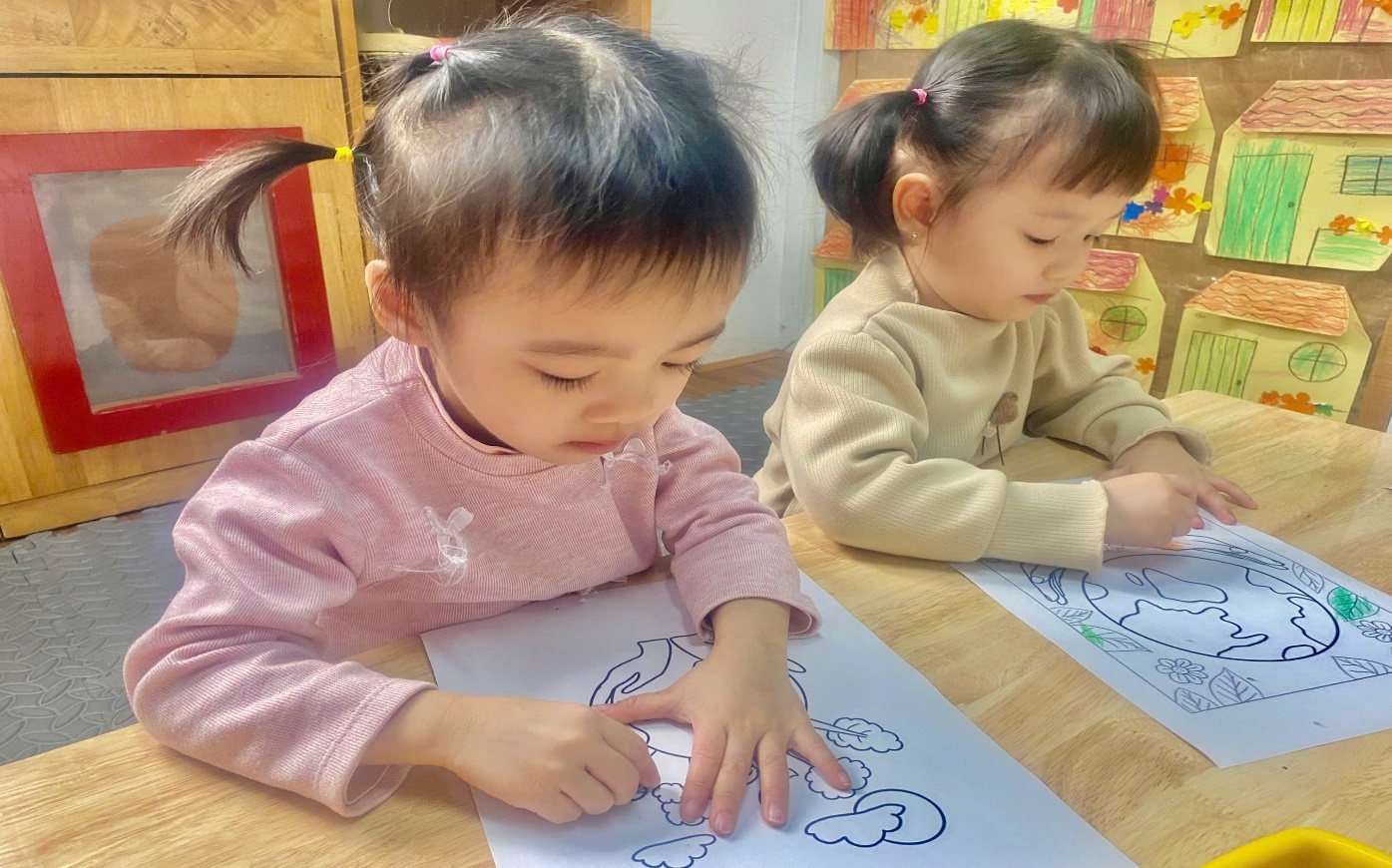 C:\Users\User\Pictures\Saved Pictures\z6425242944977_e8d1f297995189fab1474e3a418bb365.jpg