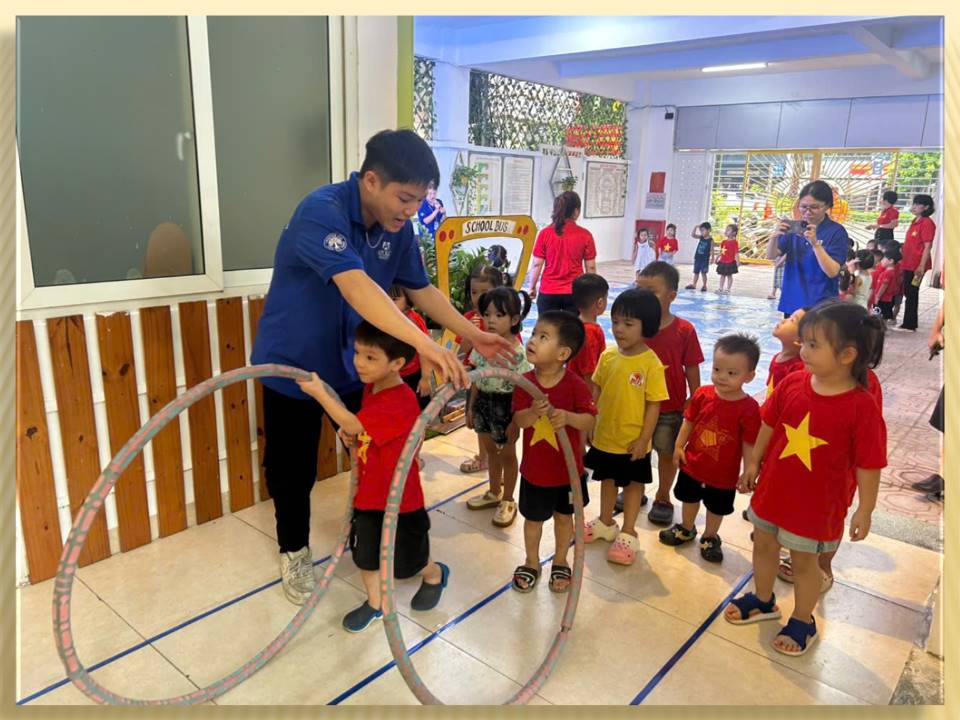 D:\TRUYỀN THÔNG\2025-2026\THANG 8\Presentation1\Slide4.JPG